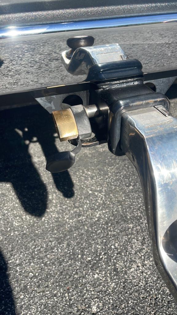 Steps to take in case of an office building lockout